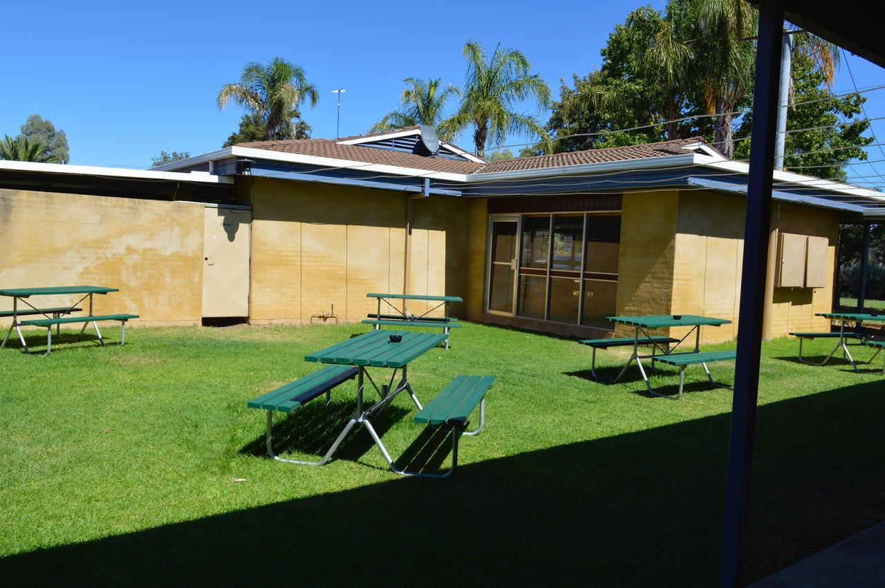 Brolga Hotel Motel - Coleambally Exterior foto