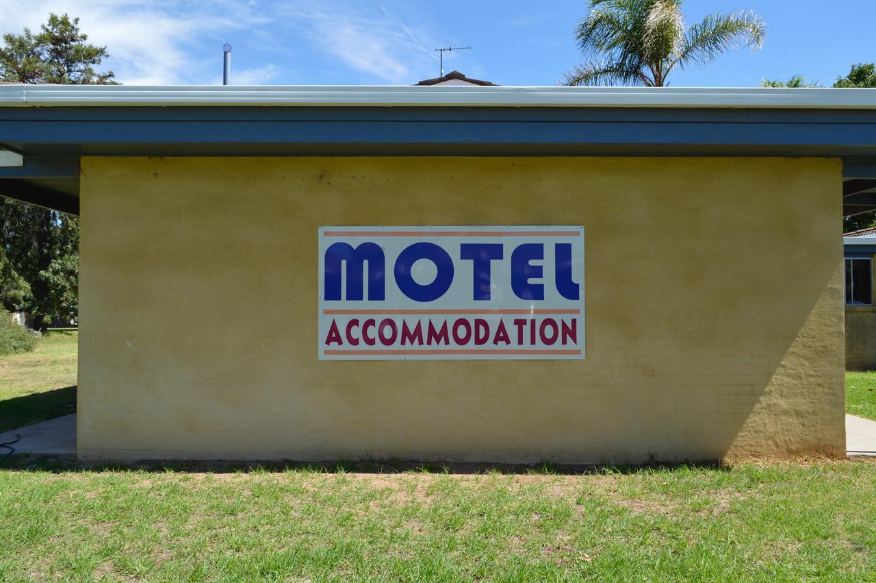 Brolga Hotel Motel - Coleambally Exterior foto